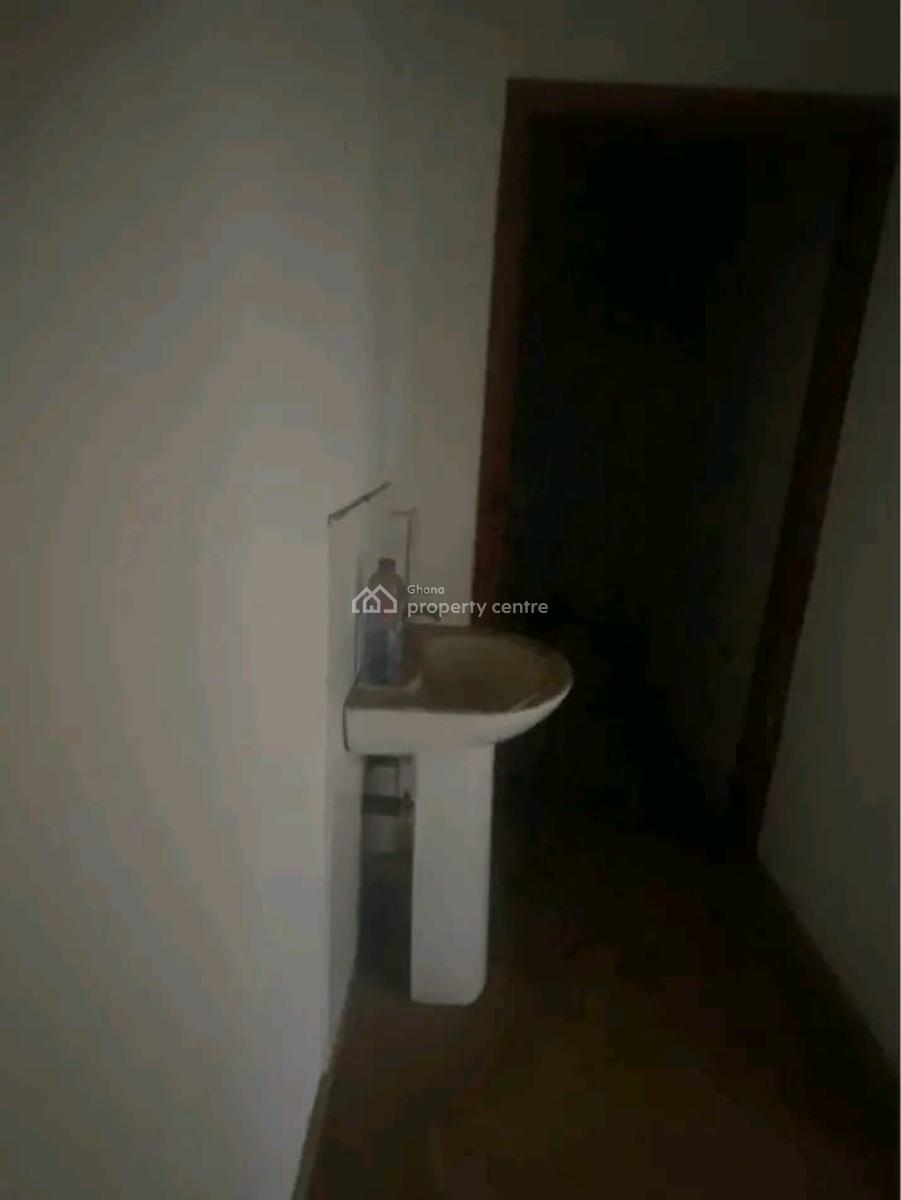 a Big Commercial Store, Apapa, North Labone, Accra, Office Space for Rent