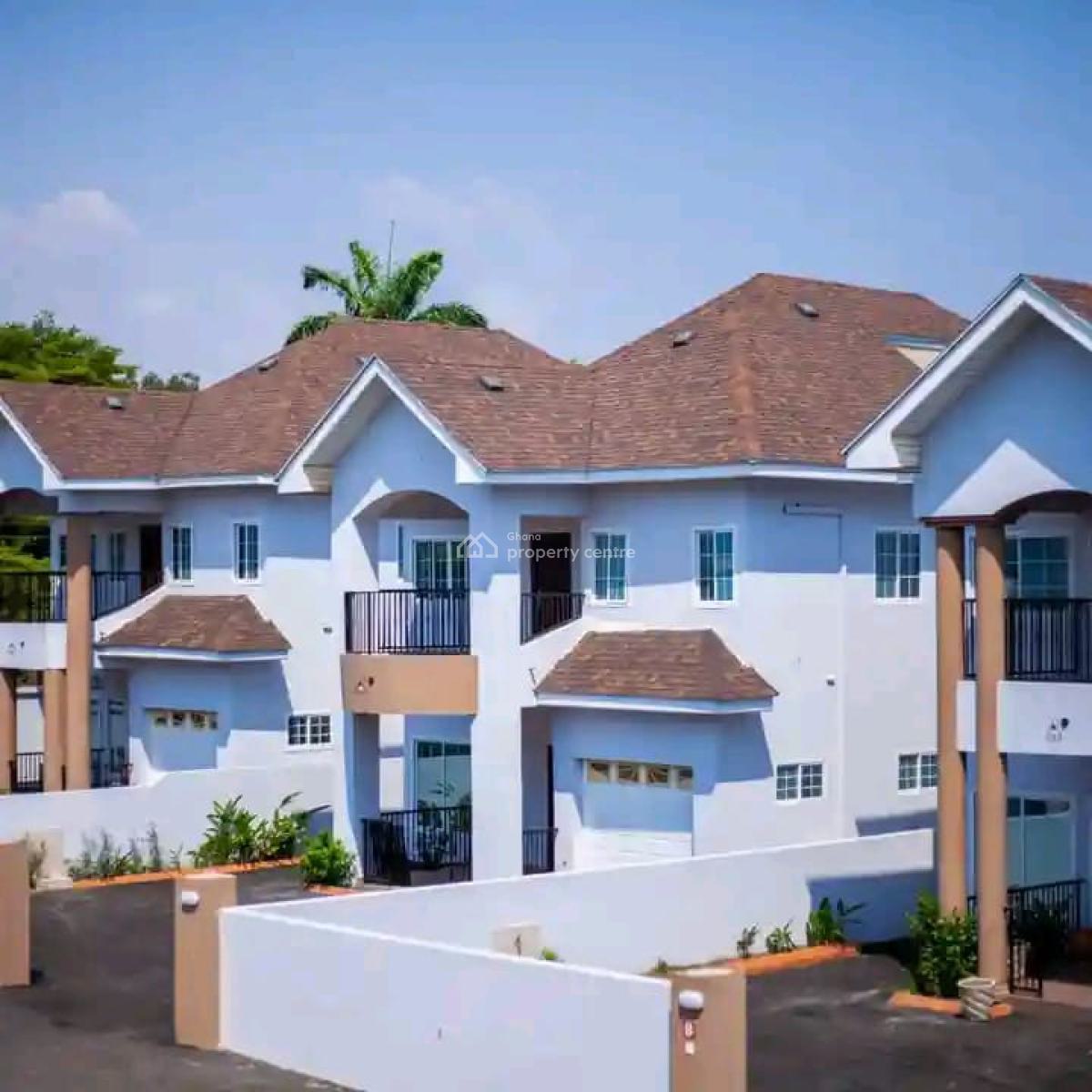 Executive 4-bedroom Townhouse, Cantonments, Accra, Townhouse for Rent