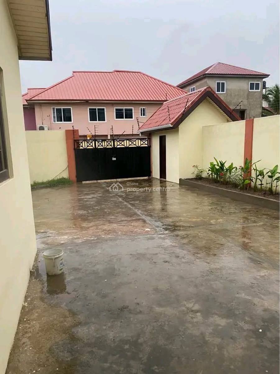 Decent 3-bedroom House, Tse Addo, Accra, House for Rent