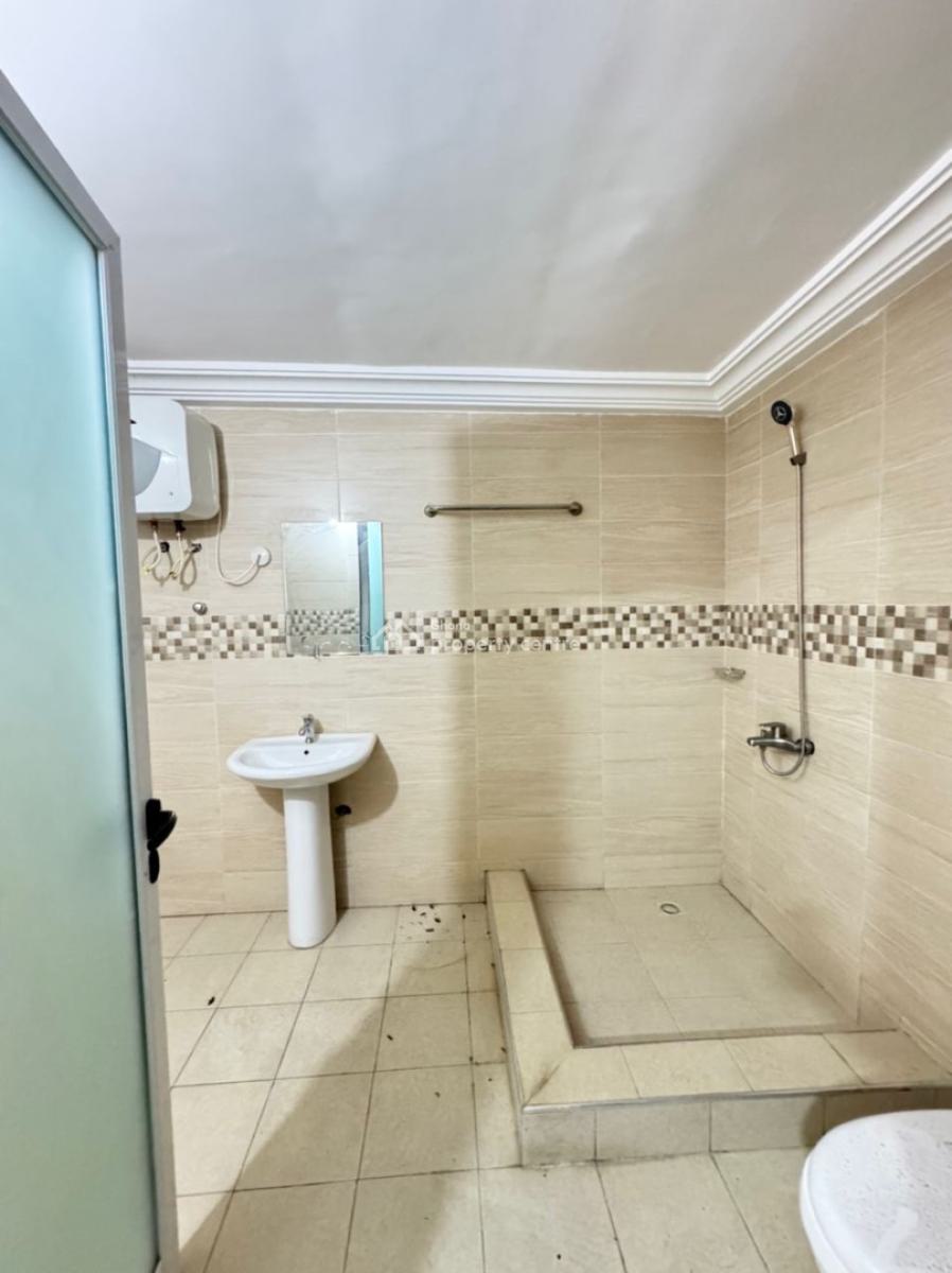 4 Bedrooms House with Bq, Tse Addo, Accra, Semi-detached Duplex for Rent