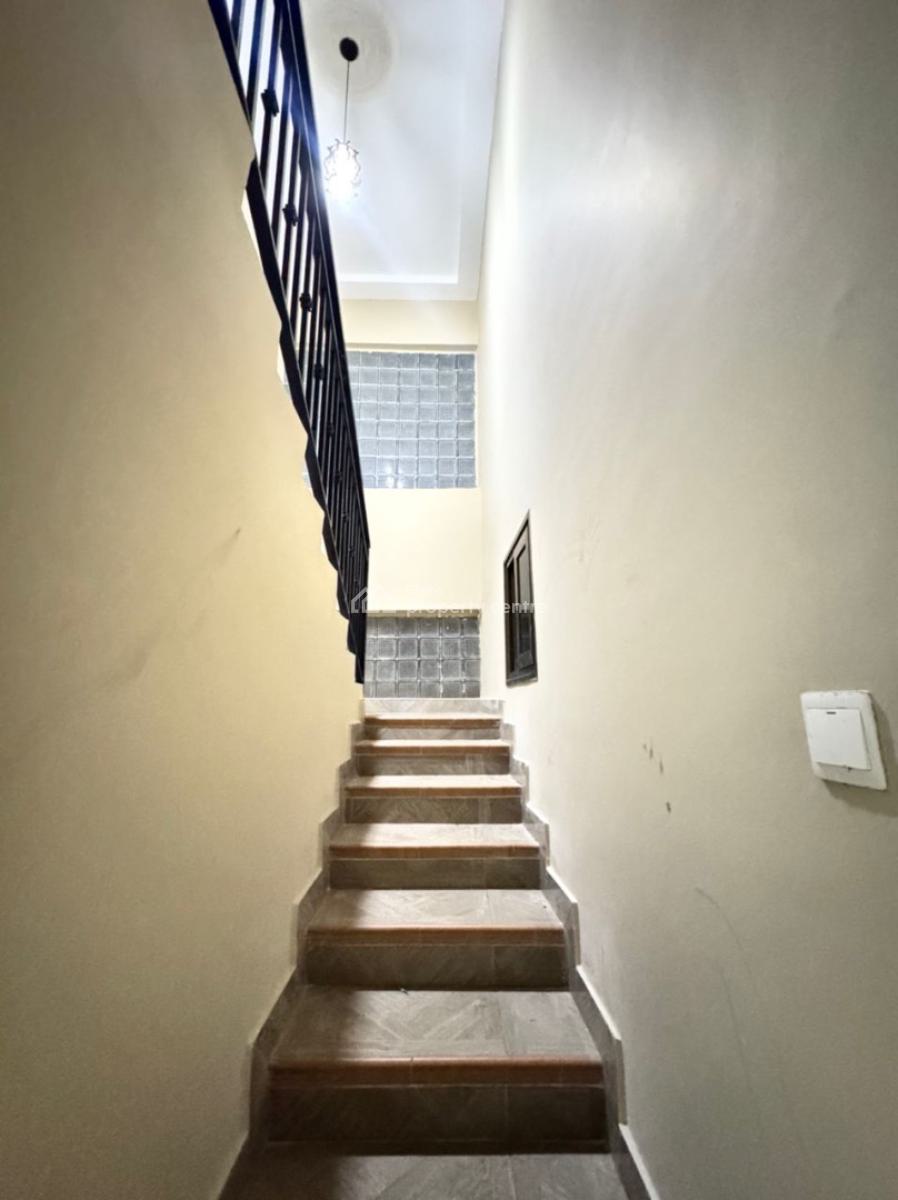 4 Bedrooms House with Bq, Tse Addo, Accra, Semi-detached Duplex for Rent