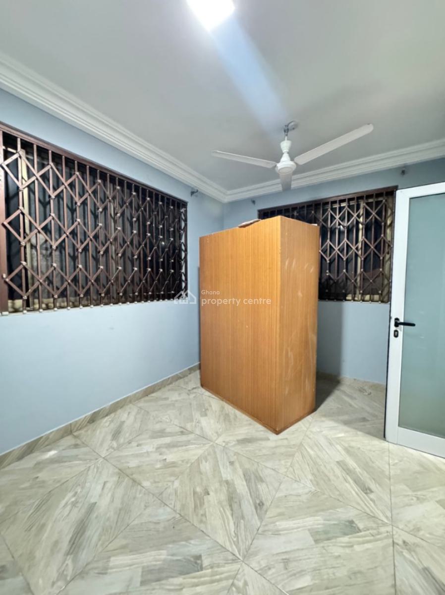 4 Bedrooms House with Bq, Tse Addo, Accra, Semi-detached Duplex for Rent