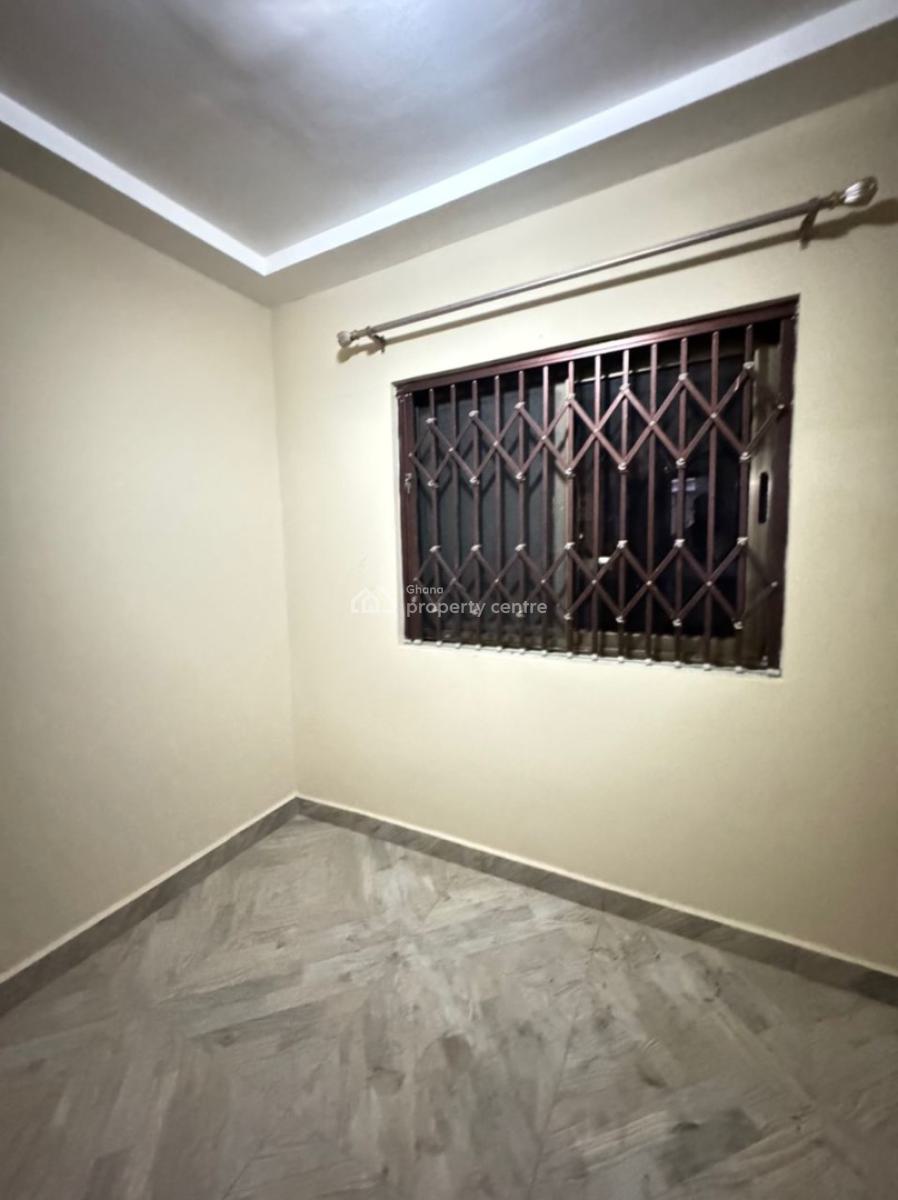 4 Bedrooms House with Bq, Tse Addo, Accra, Semi-detached Duplex for Rent