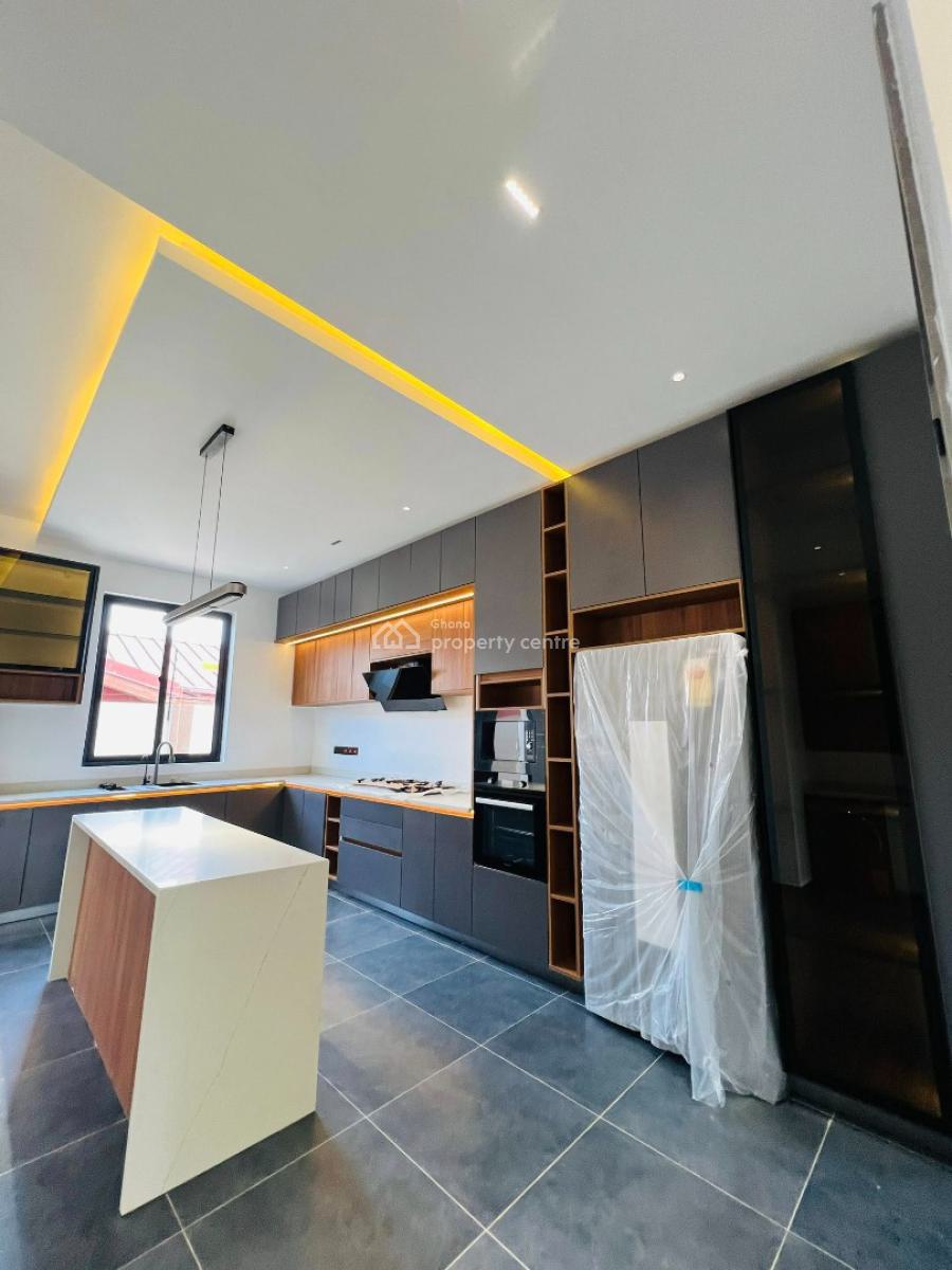 Executive 4 Bedrooms, Oyarifa, La Nkwantanang Madina Municipal, Accra, House for Sale