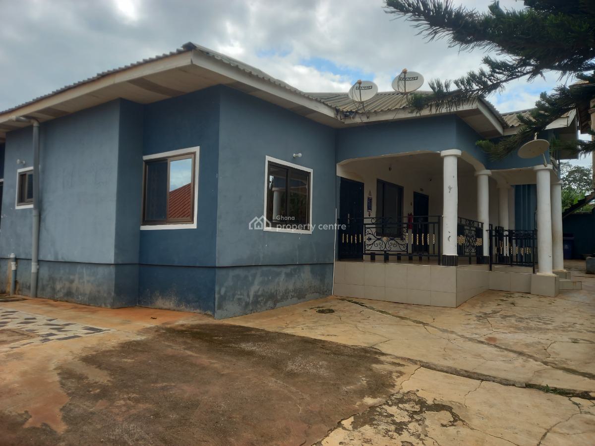 Guest House  ( Operational), Kodie Apagya, Near Kronum Afrancho., Kumasi Metropolitan, Ashanti, Hotel / Guest House for Sale