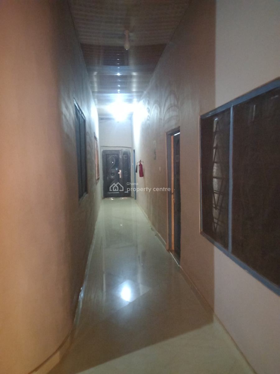 Guest House  ( Operational), Kodie Apagya, Near Kronum Afrancho., Kumasi Metropolitan, Ashanti, Hotel / Guest House for Sale