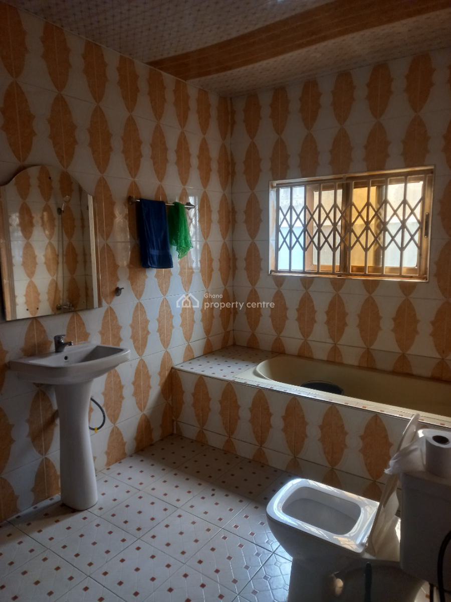 Guest House  ( Operational), Kodie Apagya, Near Kronum Afrancho., Kumasi Metropolitan, Ashanti, Hotel / Guest House for Sale
