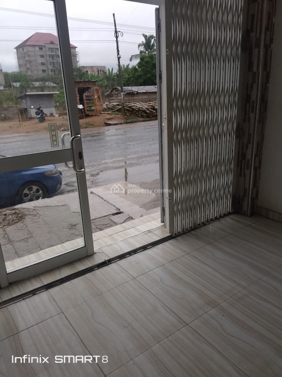Commercial Property, Tse Addo Round About, Tse Addo, Accra, Office Space for Rent