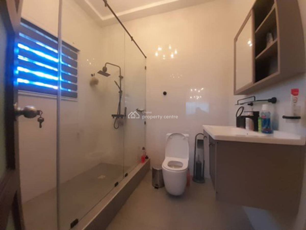 Furnished 3 Bedroom with Spacious Compound in a Good Location., Sasabi, Oyibi, Accra, Detached Bungalow for Sale