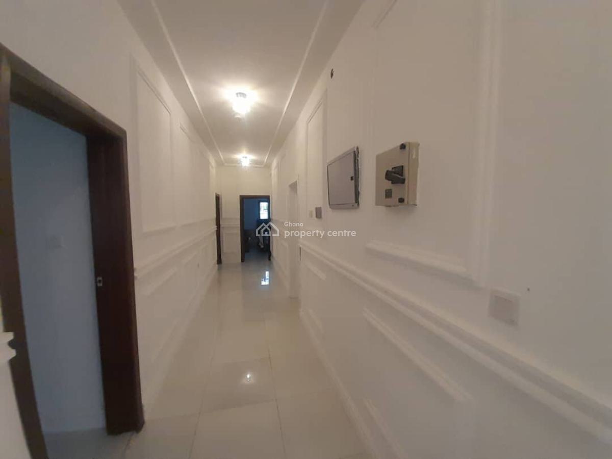 Furnished 3 Bedroom with Spacious Compound in a Good Location., Sasabi, Oyibi, Accra, Detached Bungalow for Sale