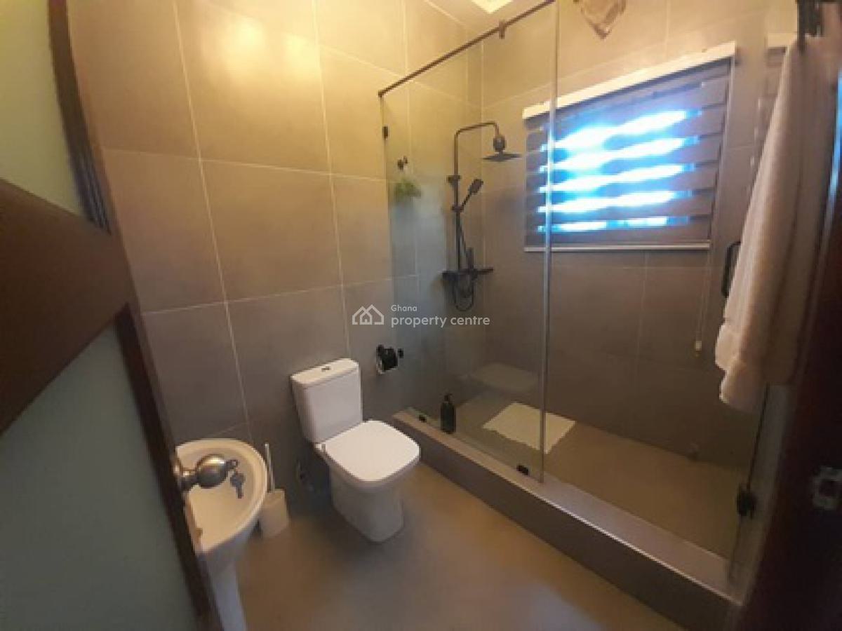 Furnished 3 Bedroom with Spacious Compound in a Good Location., Sasabi, Oyibi, Accra, Detached Bungalow for Sale
