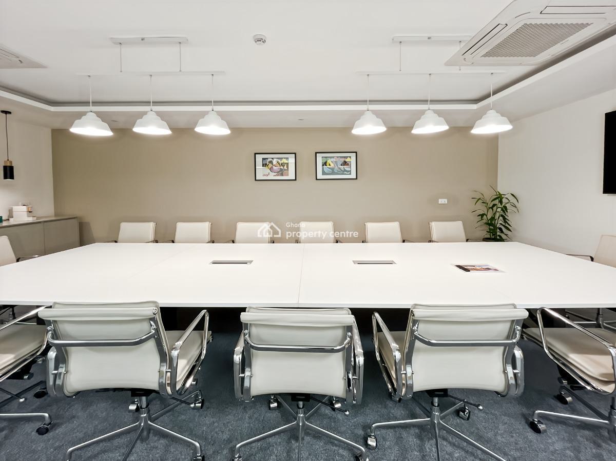 Open Plan Office Space for 15 Persons in Regus Silver Star Tower, Airport City, Liboration Road, 4th Floor, Silver Star Tower, Achimota, Accra, Office Space for Rent
