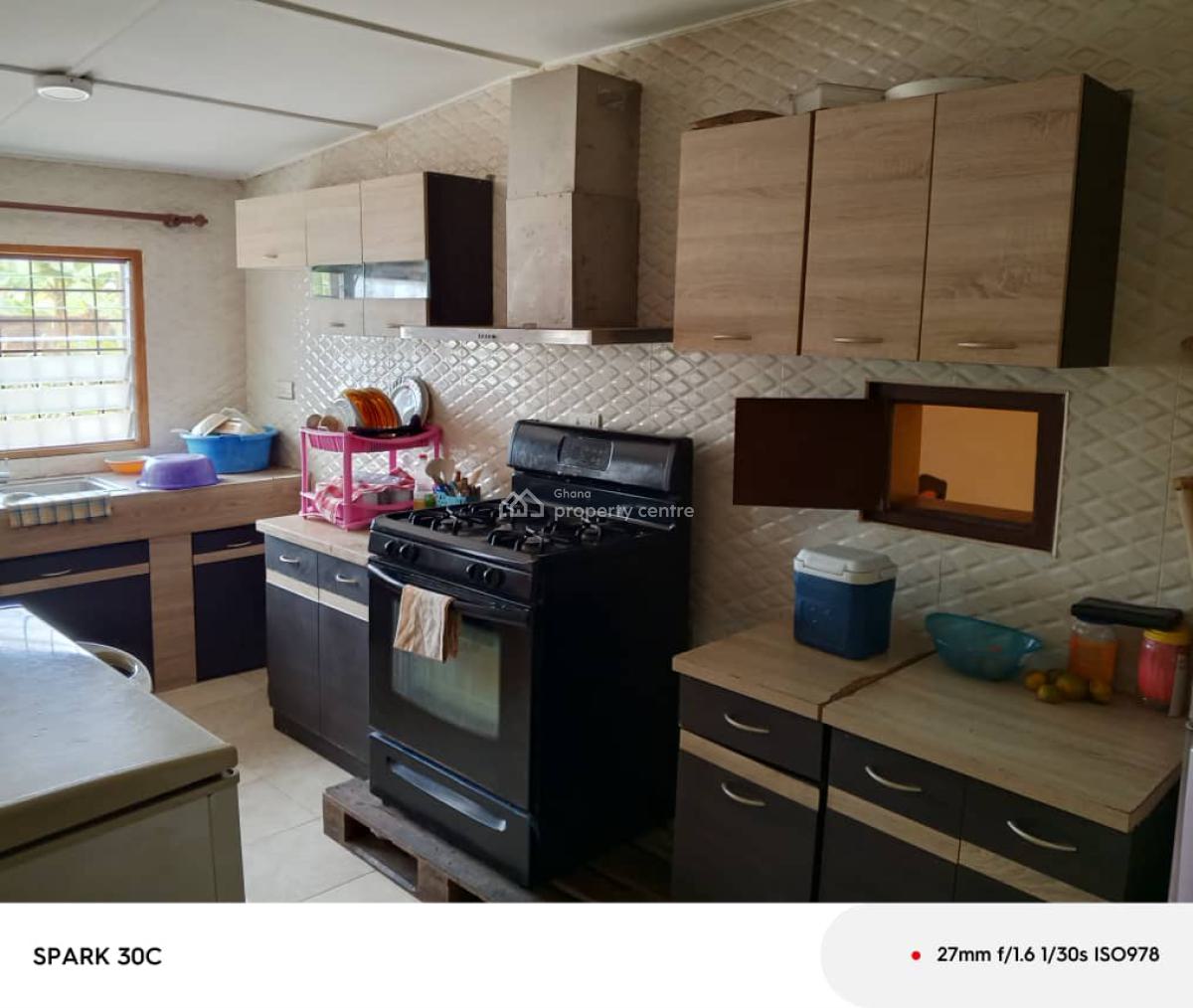 *3brm House + Shop with Very Spacious Compound @ Dansoman*, Dansoman Senior High School Area, Dansoman, Accra, House for Rent