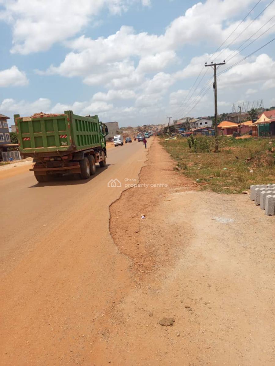 Commercial Main Road & Titled 6 Plots, Kwabenya, Breku, Ga East Municipal, Accra, Commercial Land for Sale