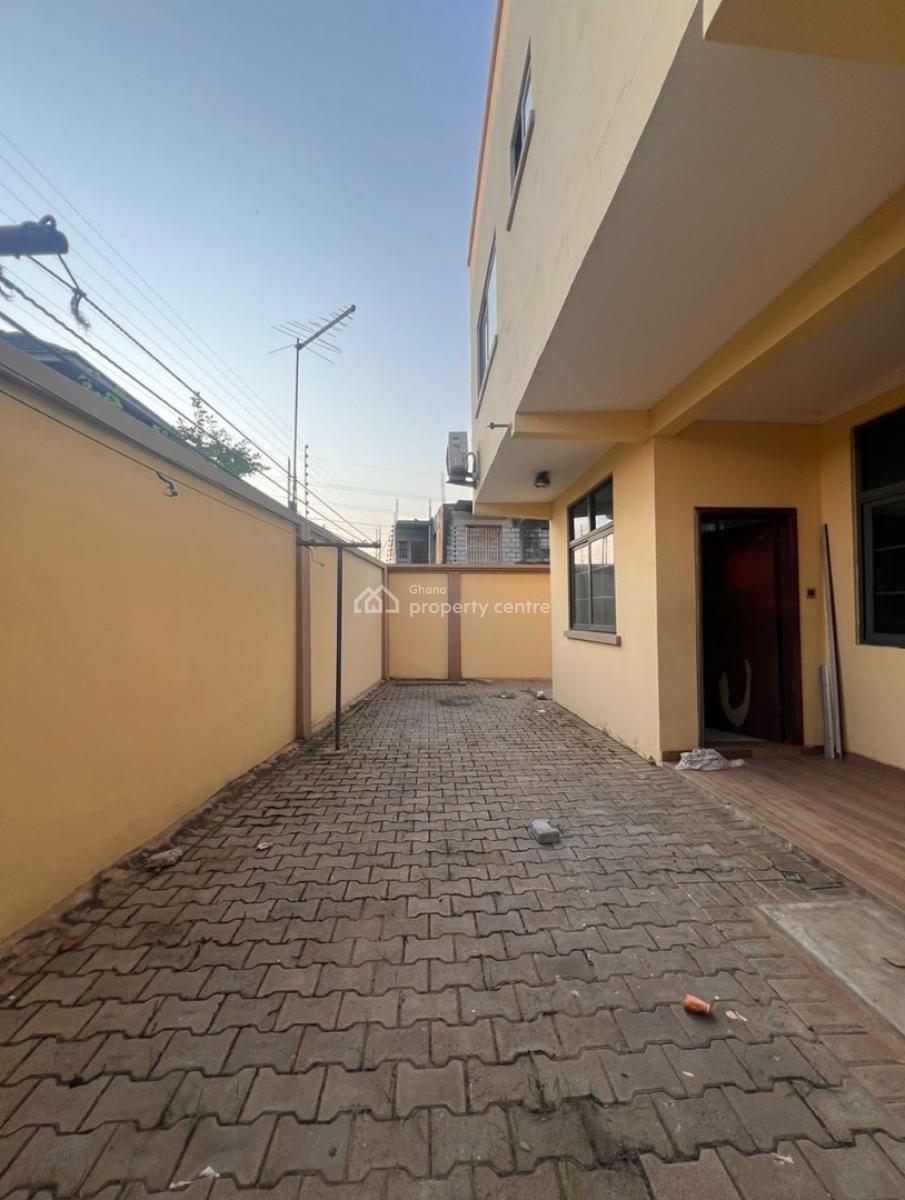 Executive Self Compound 3 Bedrooms, Tse Addo, Accra, House for Sale