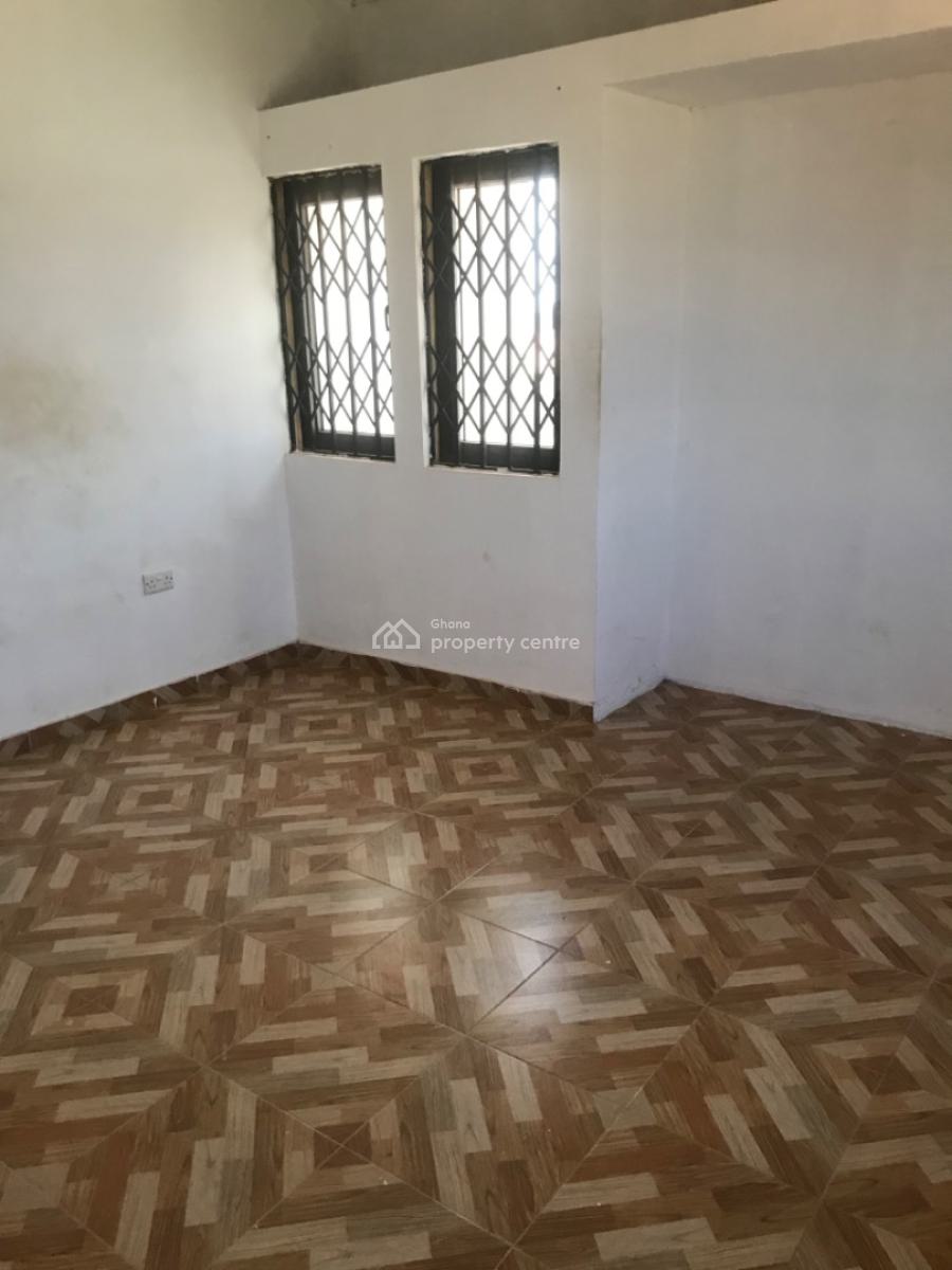 2 Bedroom Apartment, Kasoa New Market, Kasoa, Awutu-senya East, Central Region, Detached Bungalow for Rent