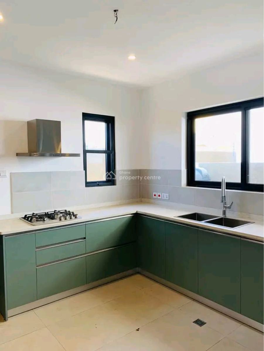 Ultra Modern 3-bedroom Townhouse @ Tema Comm.26, Community 26, Tema, Accra, House for Sale