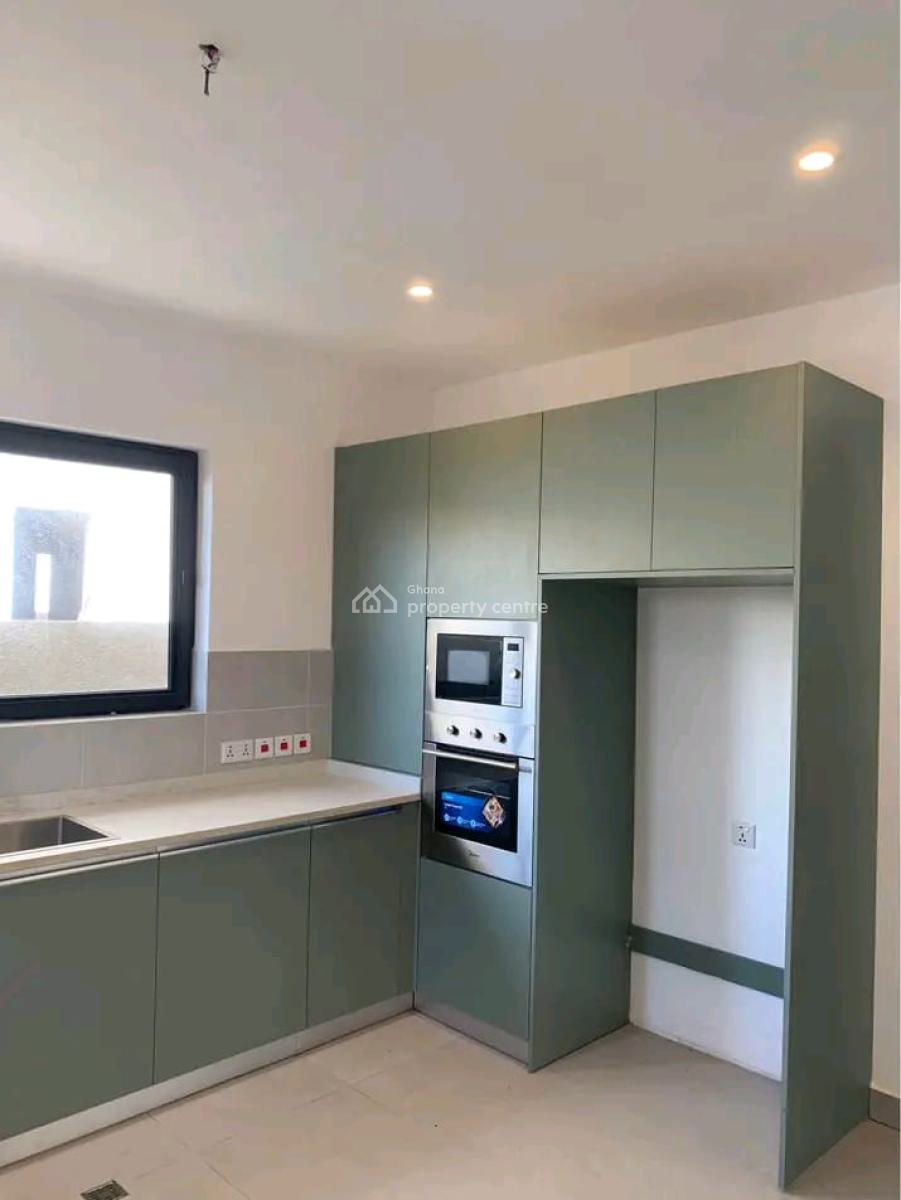 Ultra Modern 3-bedroom Townhouse @ Tema Comm.26, Community 26, Tema, Accra, House for Sale