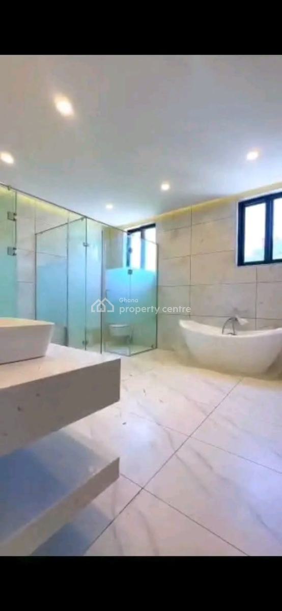 Executive 4-bedroom Townhouse @ Cantonment, Cantonments, Accra, Townhouse for Sale