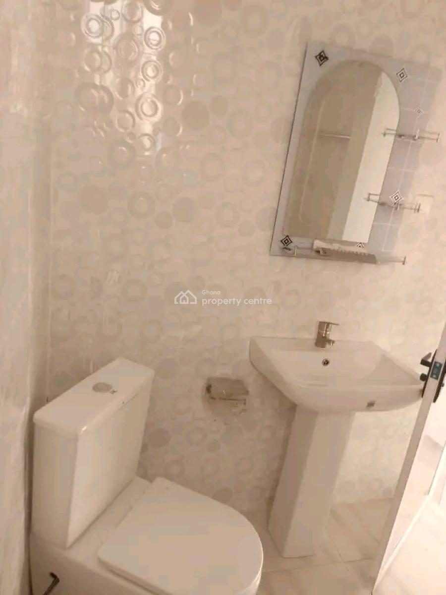 Spacious 2-bedroom Apartment @ Racecourse, Racecourse, Lapaz, Accra, Apartment for Rent
