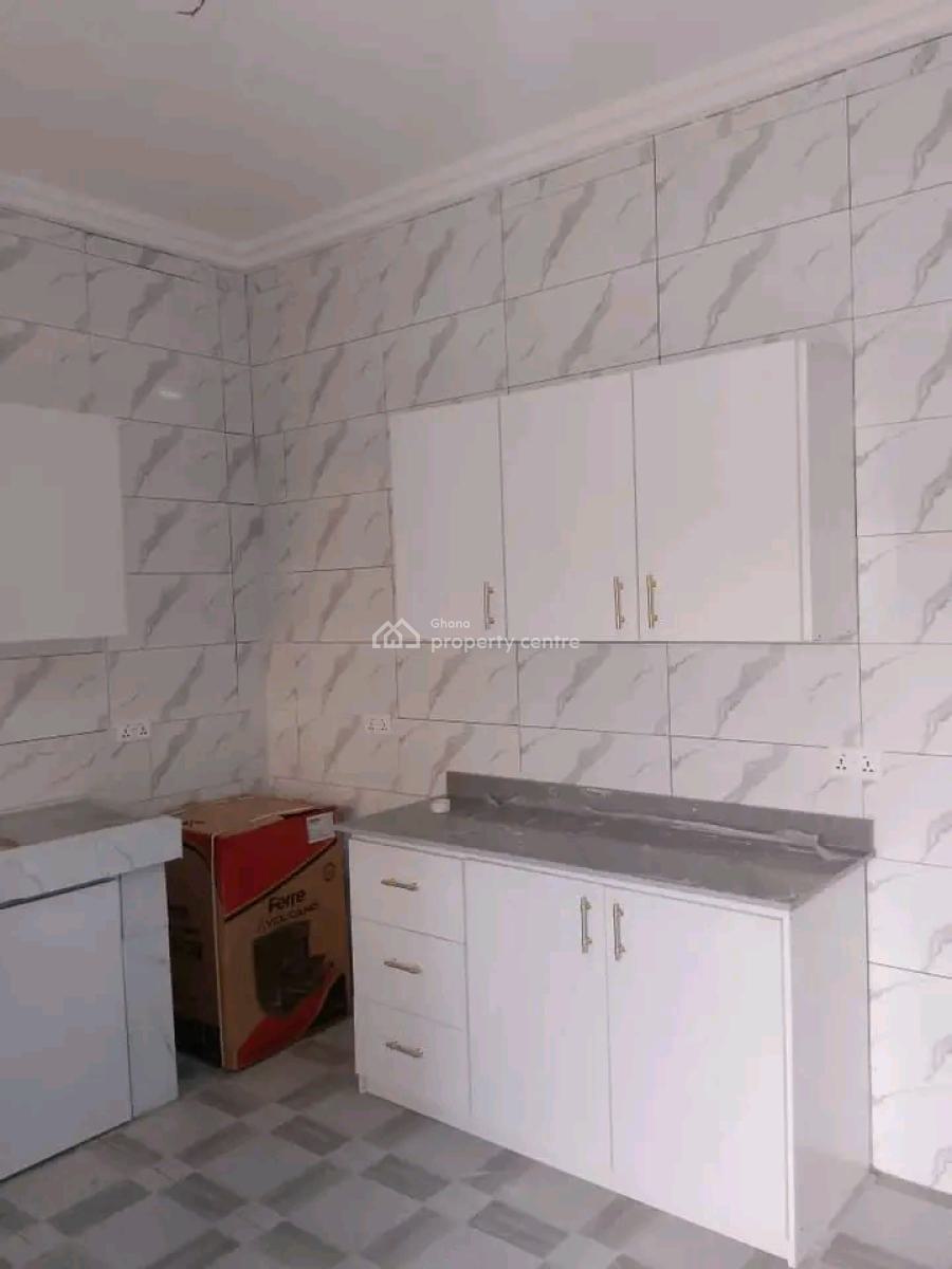 Spacious 2-bedroom Apartment @ Racecourse, Racecourse, Lapaz, Accra, Apartment for Rent