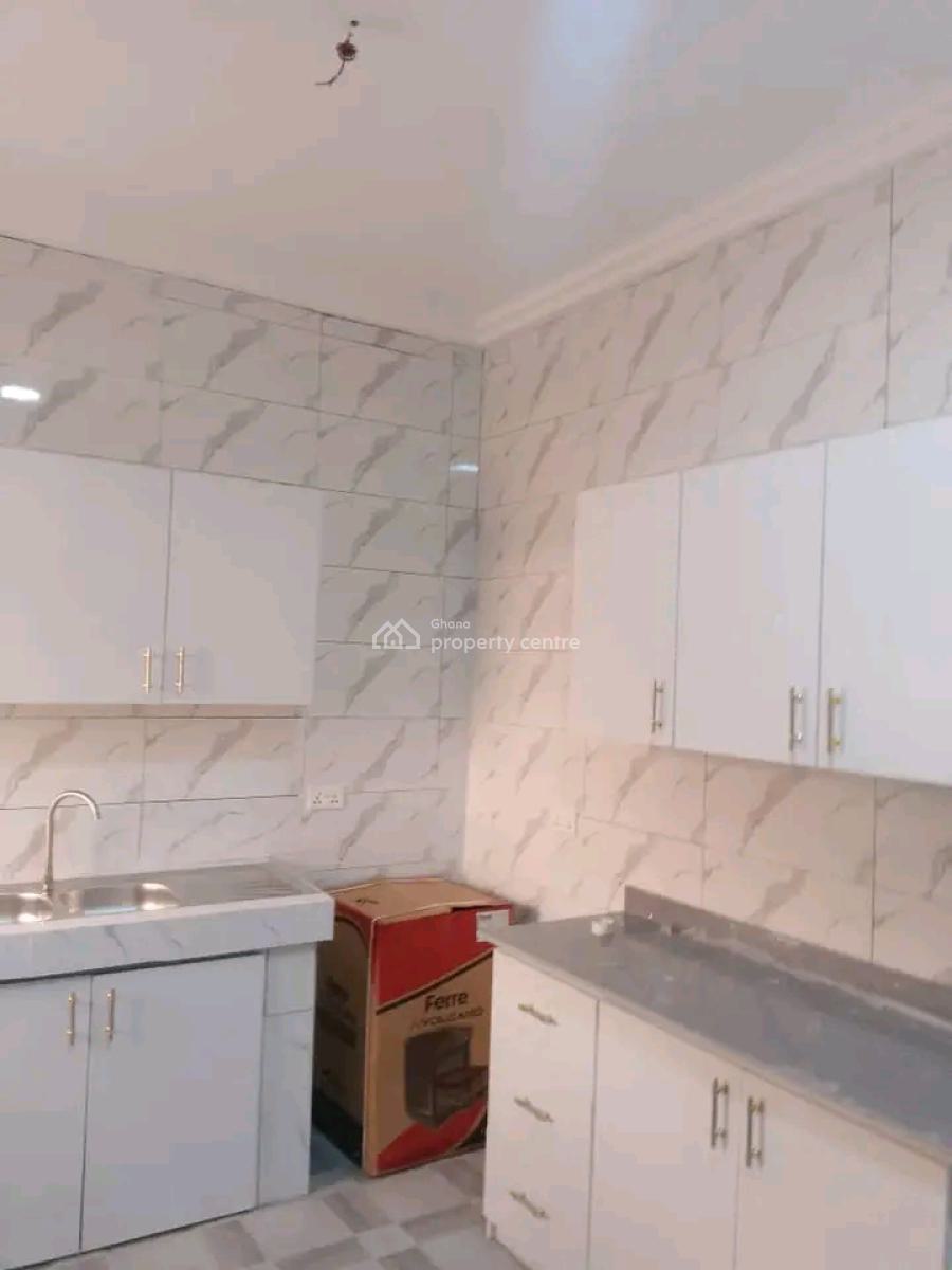 Spacious 2-bedroom Apartment @ Racecourse, Racecourse, Lapaz, Accra, Apartment for Rent