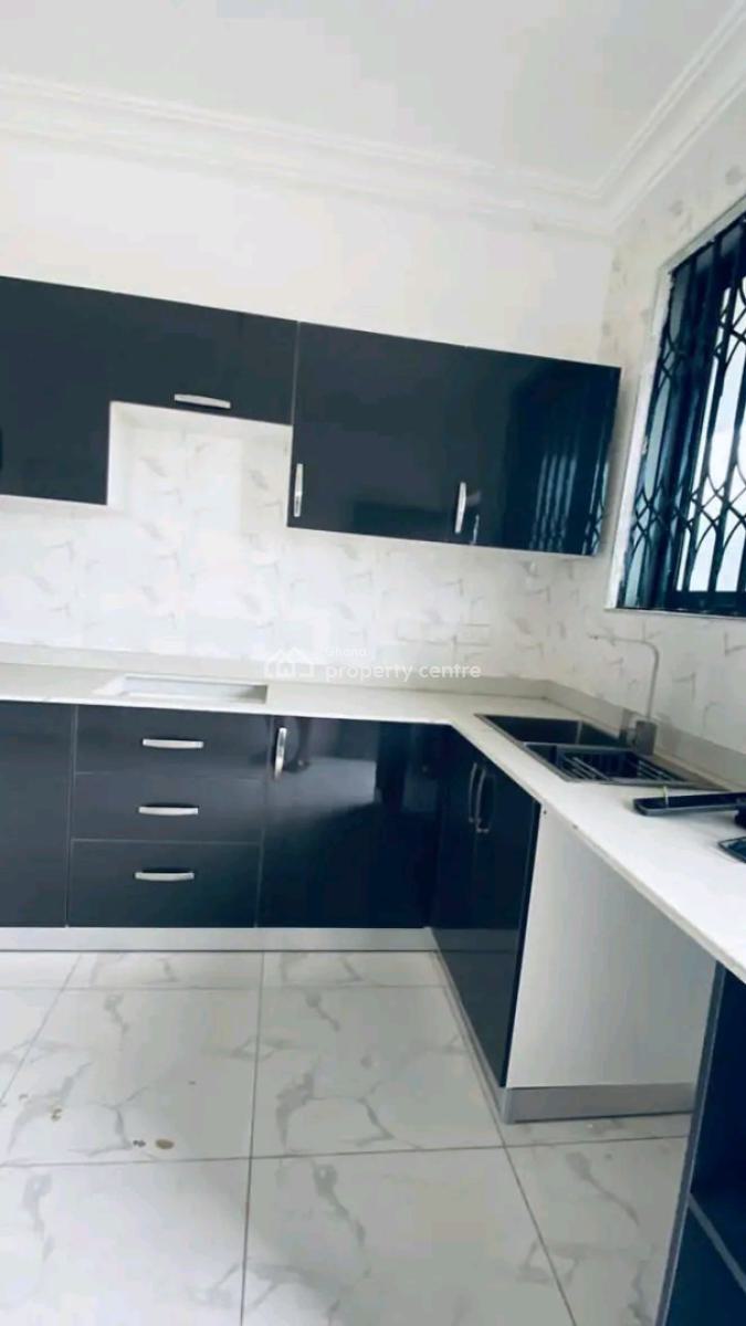 Spacious 2-bedroom Apartment @ Racecourse, Racecourse, Lapaz, Accra, Apartment for Rent