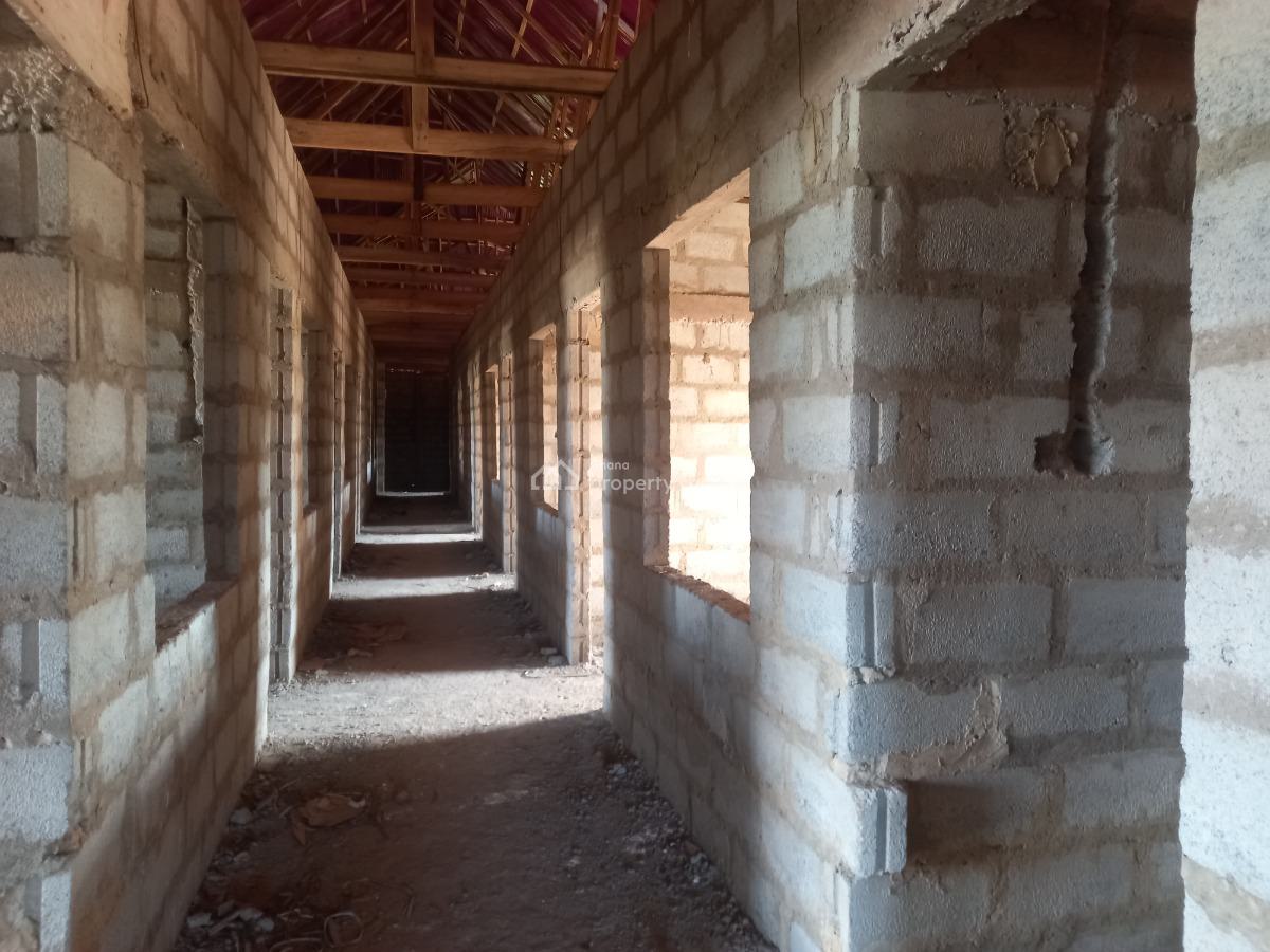 52 Bedrooms Hotel, Akropong Dabaa, Near Abuakwa., Kumasi Metropolitan, Ashanti, Hotel / Guest House for Sale