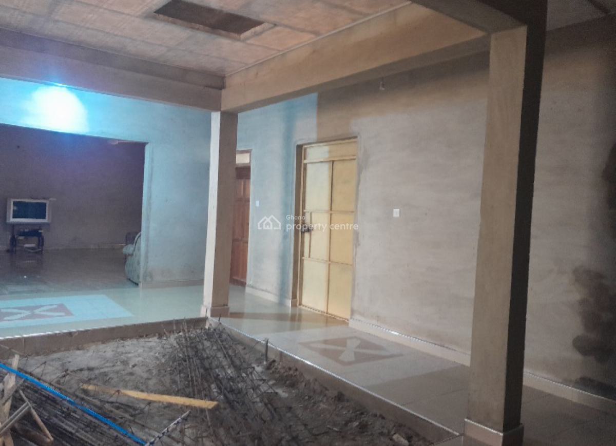 5 Bedrooms, Abijan Nkwanta, Aputuogya., Kumasi Metropolitan, Ashanti, House for Sale