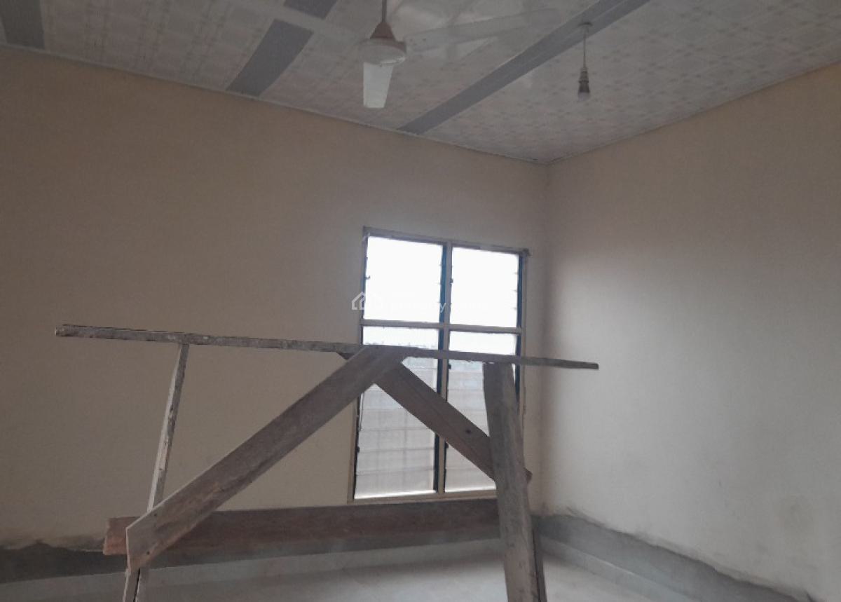 5 Bedrooms, Abijan Nkwanta, Aputuogya., Kumasi Metropolitan, Ashanti, House for Sale
