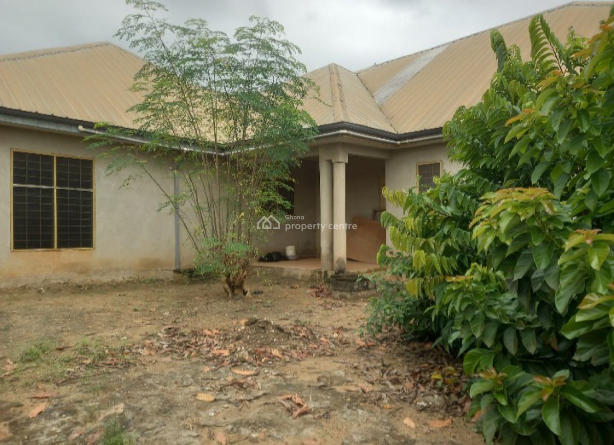 5 Bedrooms, Abijan Nkwanta, Aputuogya., Kumasi Metropolitan, Ashanti, House for Sale