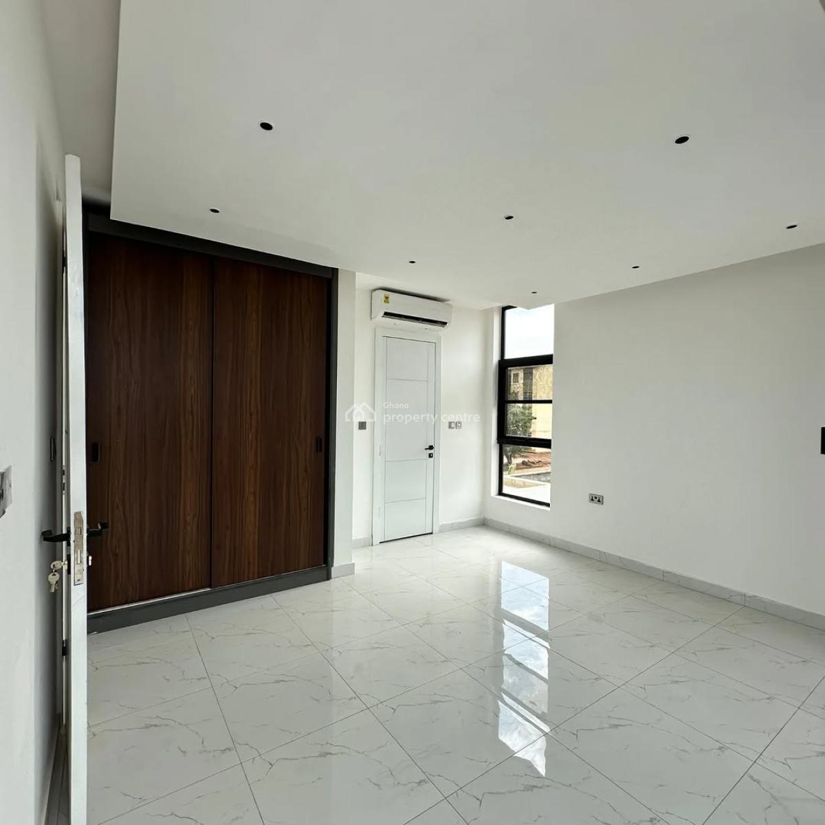 Executive Gated Community  4 Bedrooms, Adenta Municipal, Accra, House for Sale