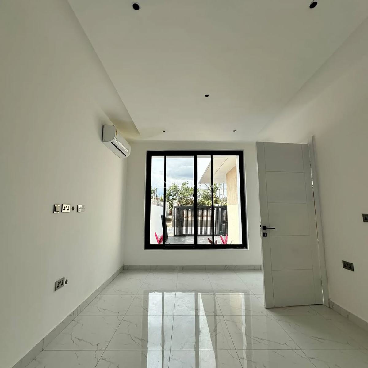 Executive Gated Community  4 Bedrooms, Adenta Municipal, Accra, House for Sale