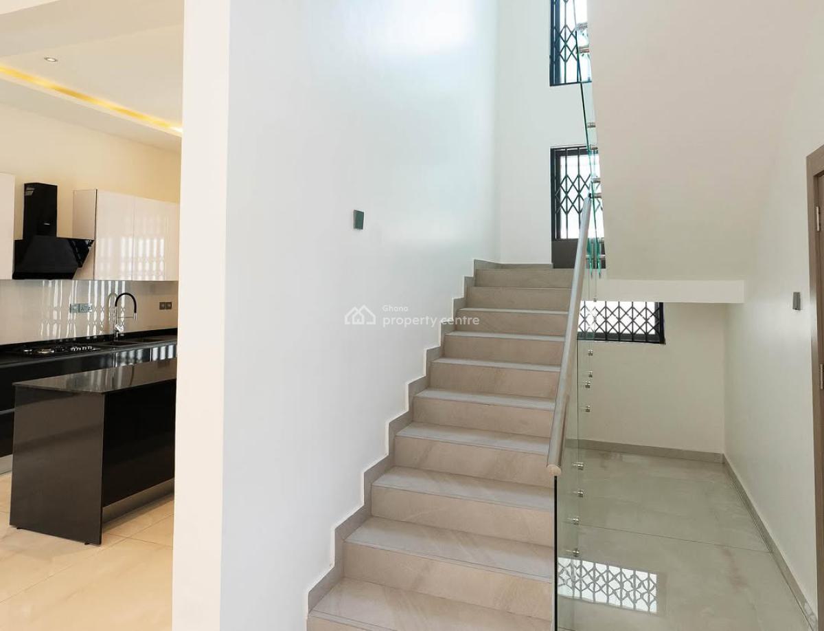 Executive Unfurnished 4 Bedroom, Cantonments, Accra, Townhouse for Rent