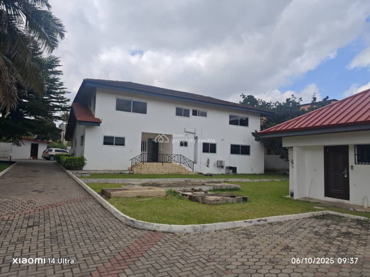 Executive 5 Bedrooms, West Airport, Airport Residential Area, Accra, House for Rent