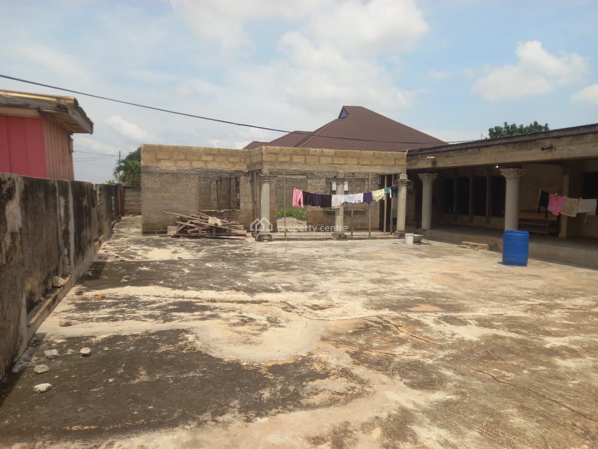 7 Bedrooms  ( Buokrom Estate a-line), Buokrom Estate a-line,  Near Kumasi Airport., Kumasi Metropolitan, Ashanti, House for Sale
