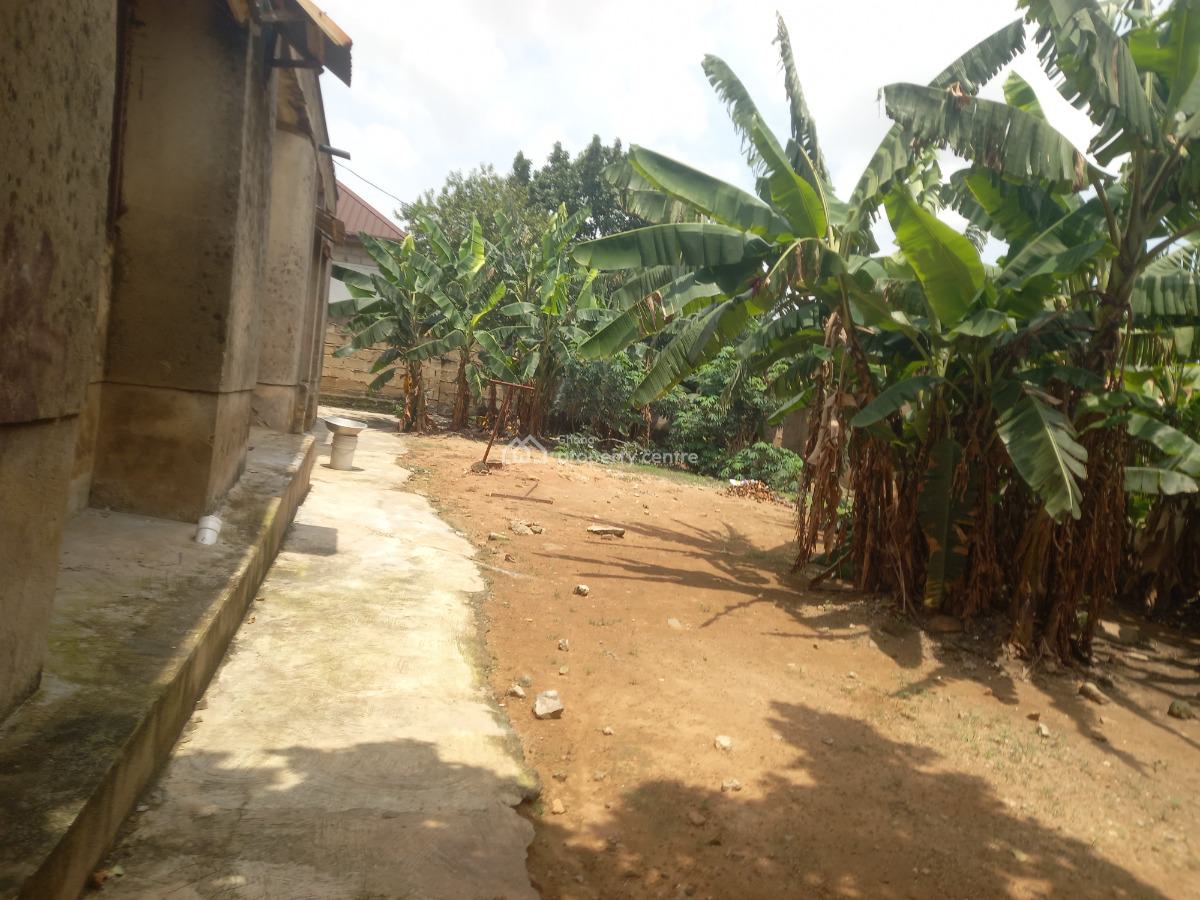 7 Bedrooms  ( Buokrom Estate a-line), Buokrom Estate a-line,  Near Kumasi Airport., Kumasi Metropolitan, Ashanti, House for Sale