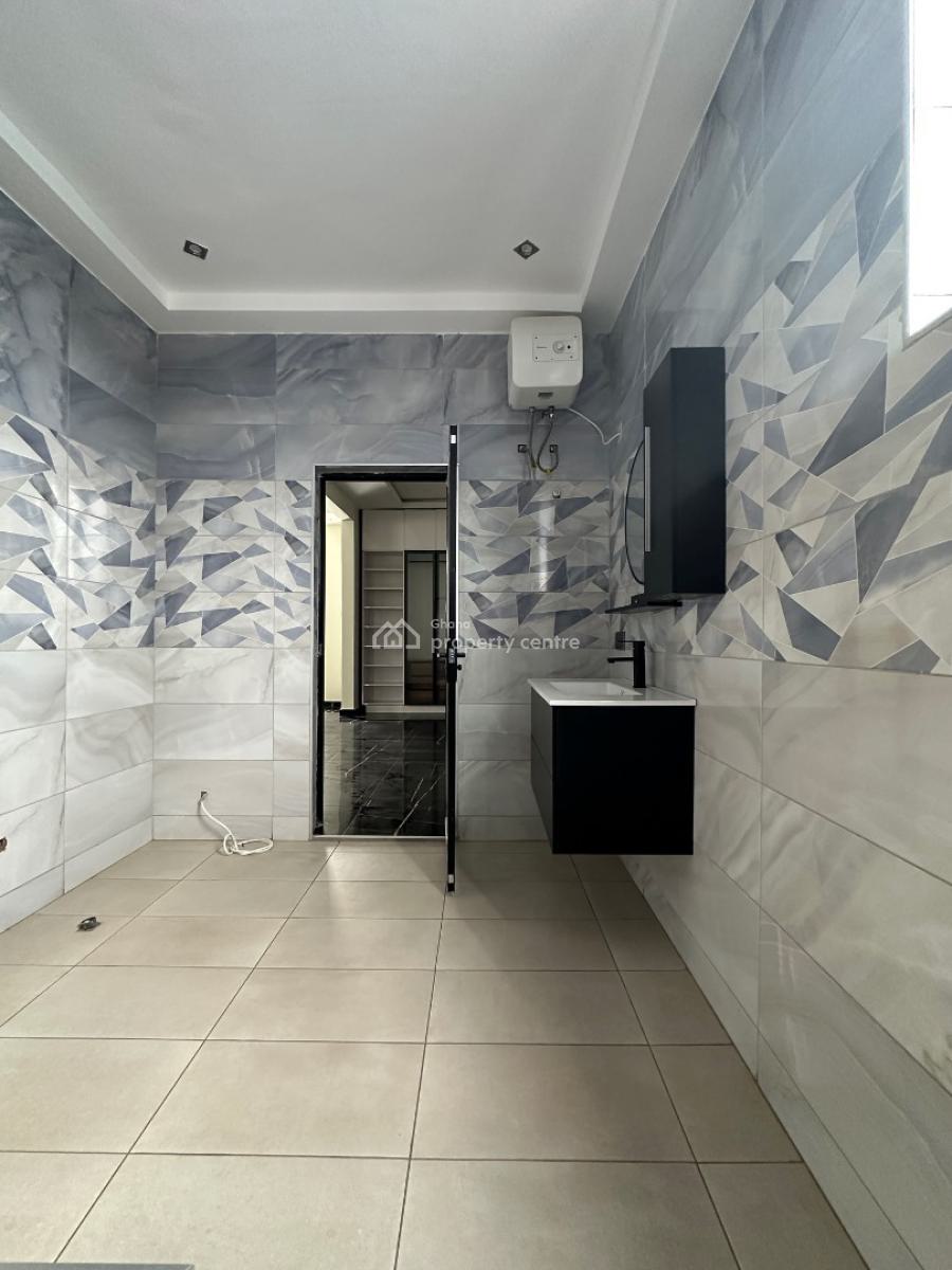 Executive 4 Bedrooms, Agbogbloshie, Accra, House for Sale