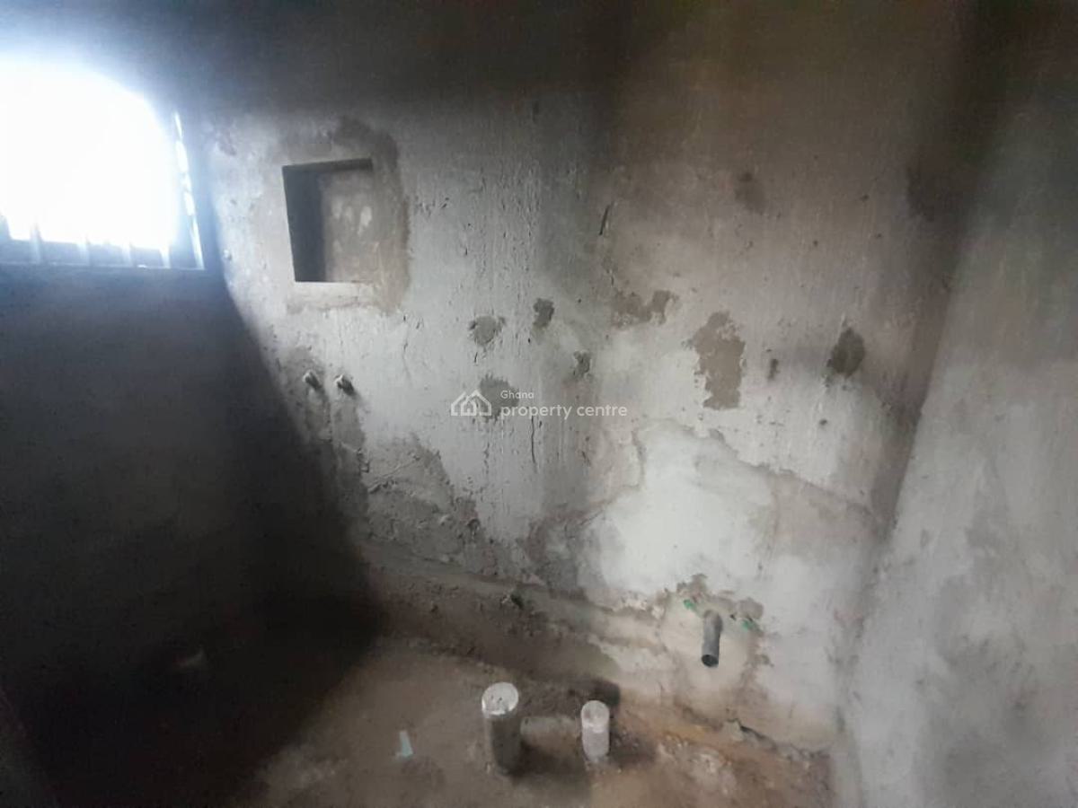 Semi-completed 3 Bedroom House with Nice Architectural Outlook., Amrahia, La Dade Kotopon Municipal, Accra, Detached Bungalow for Sale