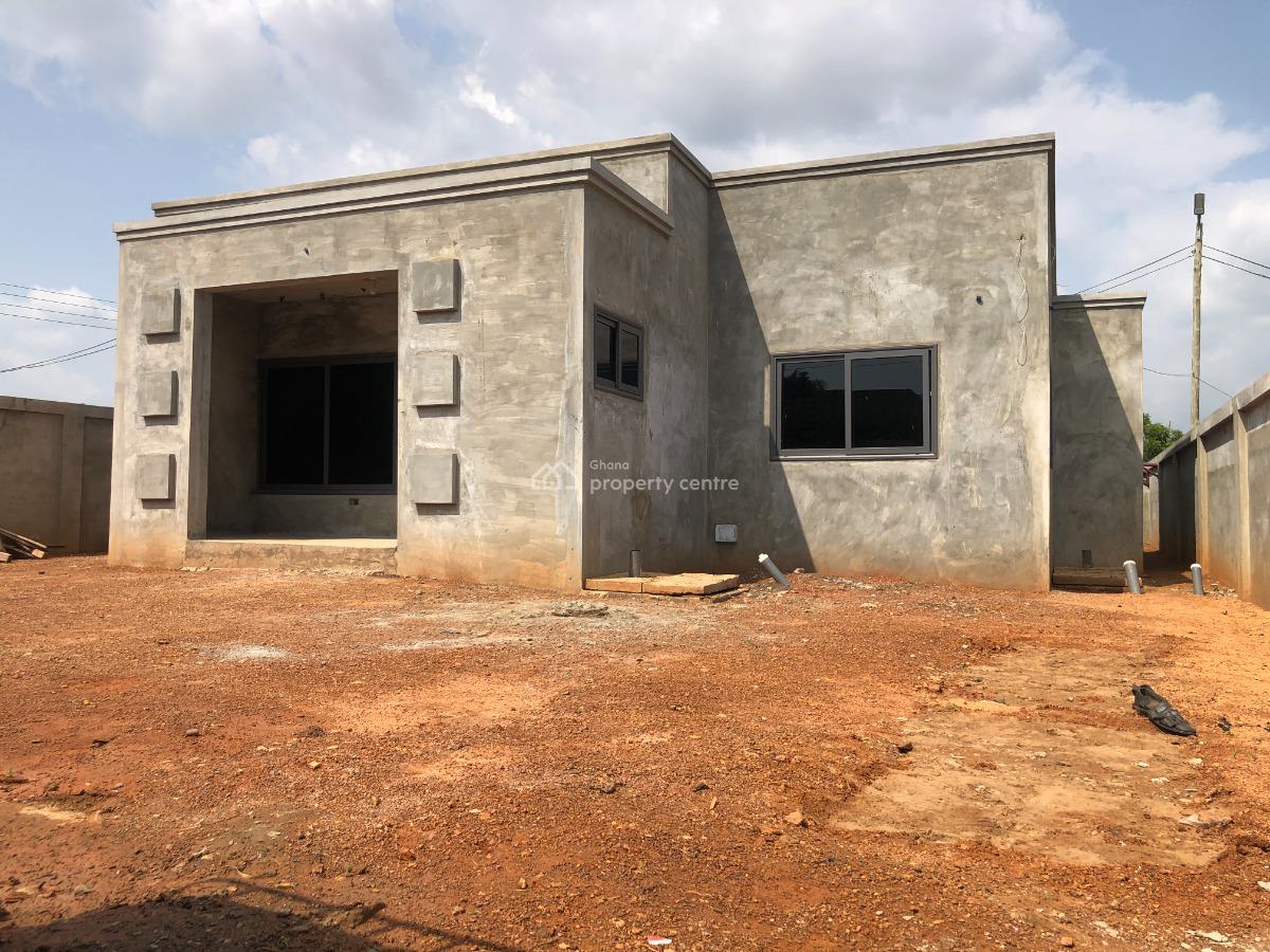 Semi-completed 3 Bedroom House with Attached Boys Quarters., Amrahia, Adenta Municipal, Accra, Detached Bungalow for Sale