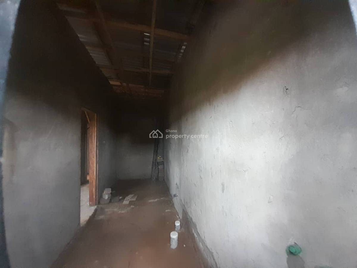 Semi-completed 3 Bedroom House with Attached Boys Quarters., Amrahia, Adenta Municipal, Accra, Detached Bungalow for Sale