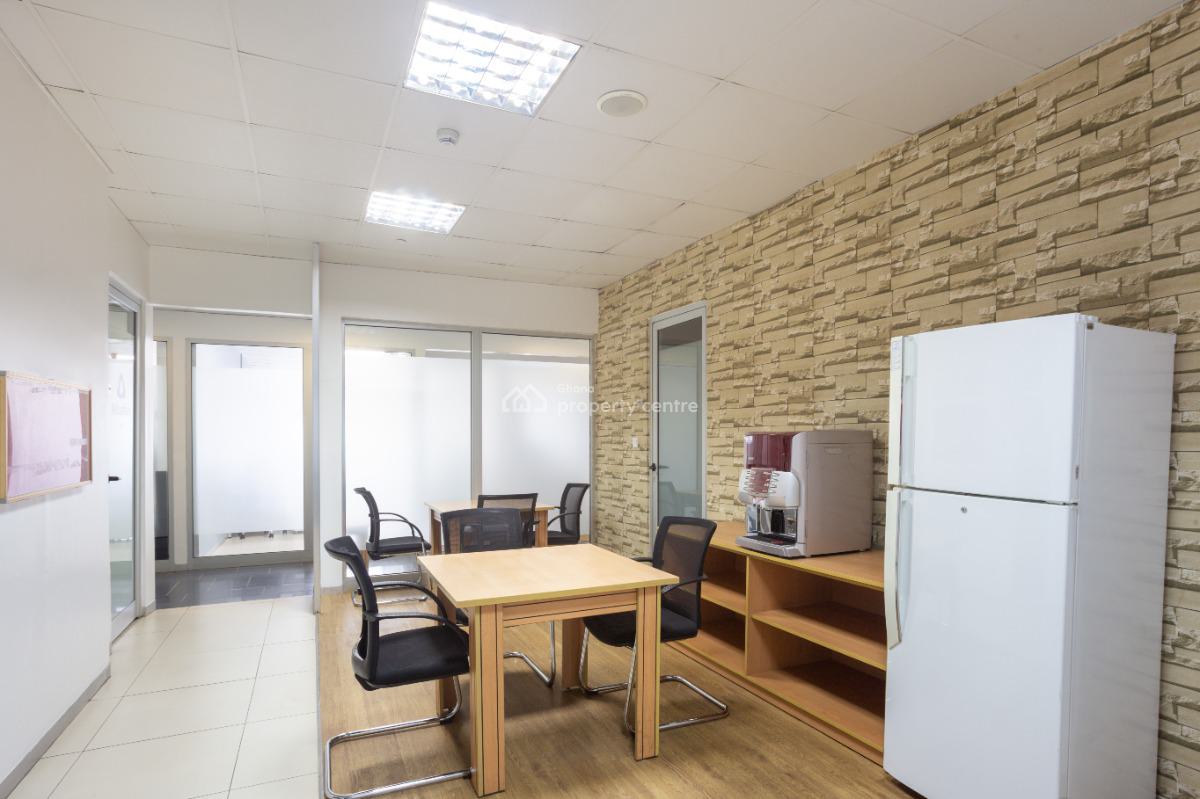 Coworking Space in Regus Movenpick, Presidential Floor, Mövenpick Ambassador Hotel, Independence Avenue, Accra Metropolitan, Accra, Office Space for Rent
