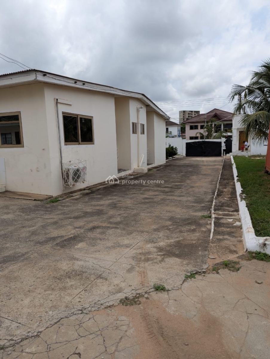 Abelemkpe Lincoln 6 Bdrms on 1 Acres, Abelemkpe, Abelemkpe, Accra, House for Sale