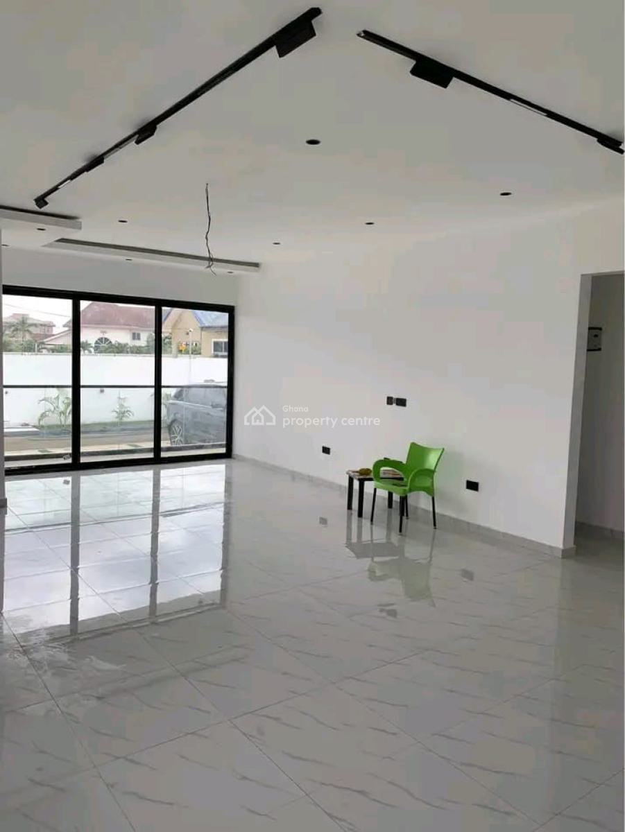 Executive 3-bedroom Townhouse @ Tema Com.25, Comm.25, Tema, Accra, Townhouse for Sale
