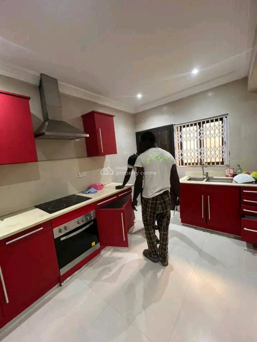 Spacious 4-bedroom House @ Tesano, Tesano, Accra, House for Rent