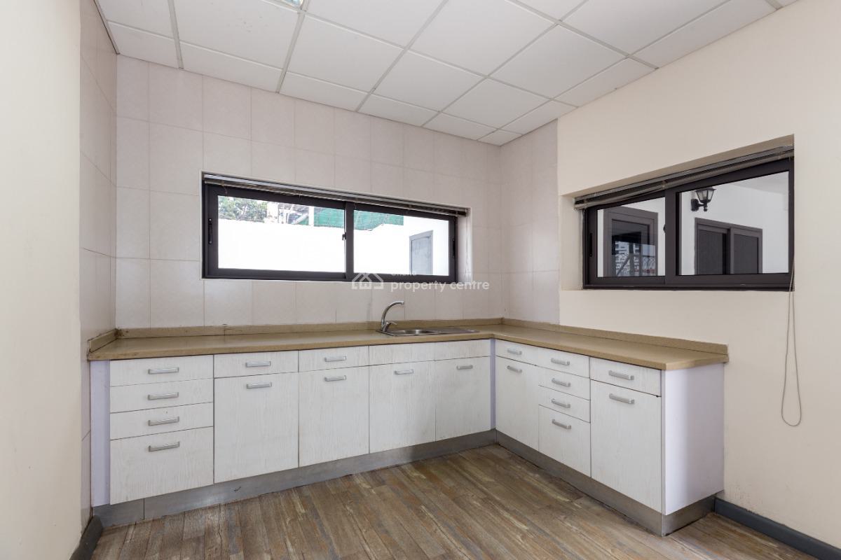 Private Office Space for 4 Persons in Regus Airport Residential Area, 19 Kofi Annan Street, Airport Residential Area, Accra, Office Space for Rent