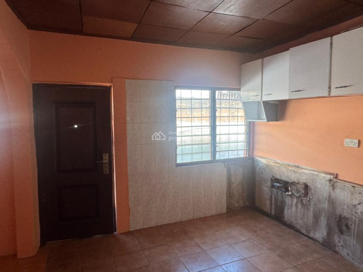 Executive 3bedroom House @ Achieve Mile7, Mike7, Achimota, Accra, House for Rent