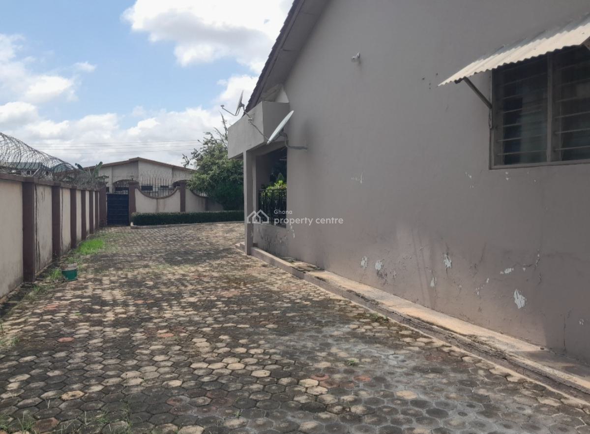 3 Bedrooms, Ayeduase, Knust., Kumasi Metropolitan, Ashanti, House for Sale