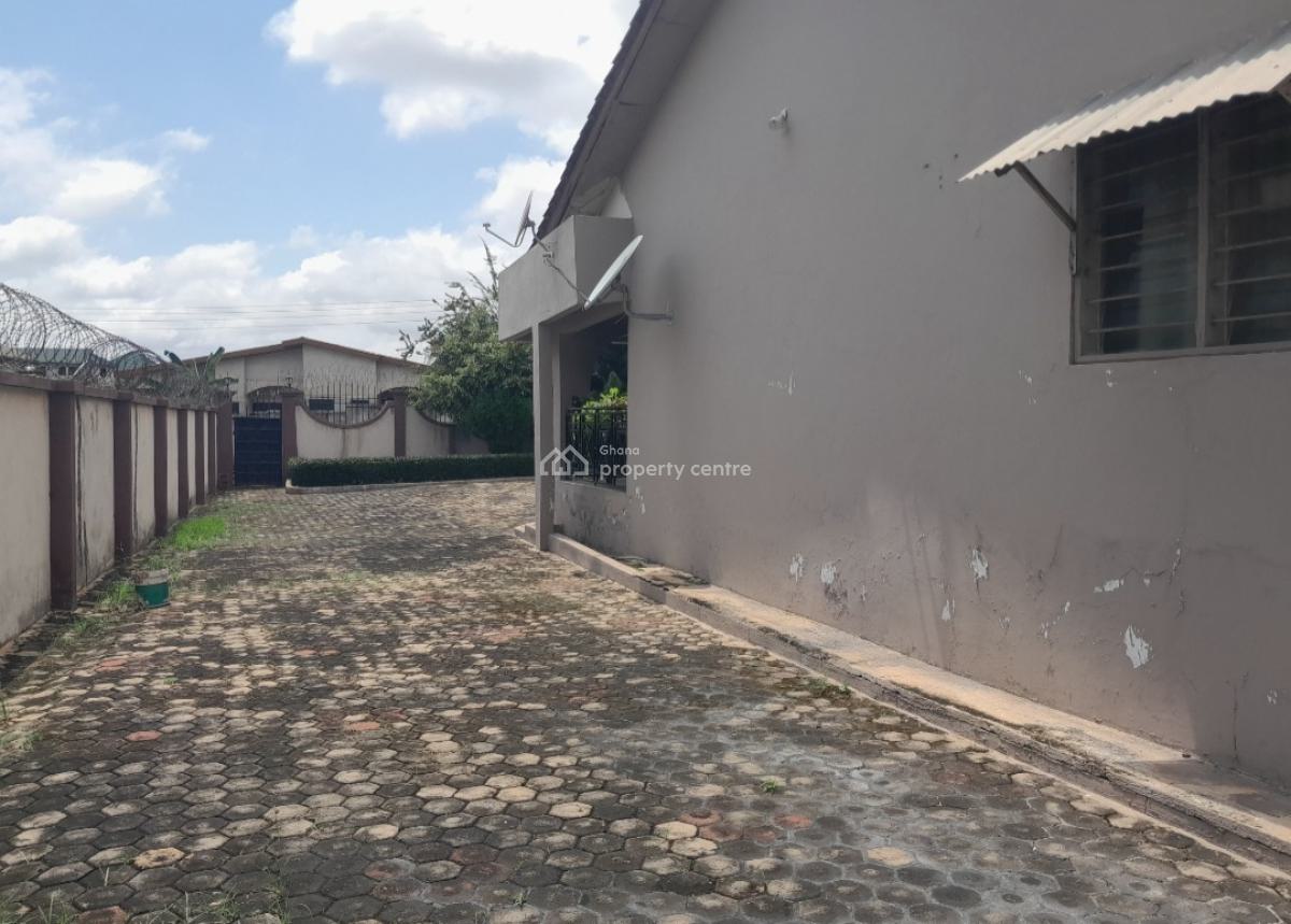 3 Bedrooms, Ayeduase, Knust., Kumasi Metropolitan, Ashanti, House for Sale