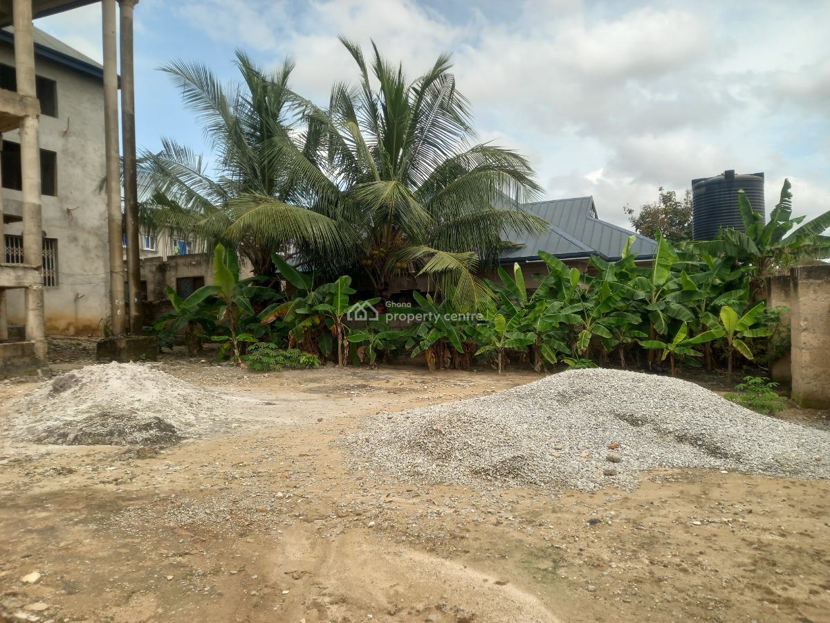6 Apartments/ Flats., Duase,  Near Buokrom/ Kumasi Airport., Kumasi Metropolitan, Ashanti, Apartment for Sale